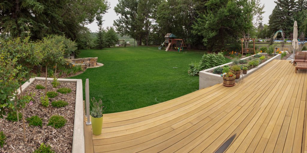 deck and lawn garden