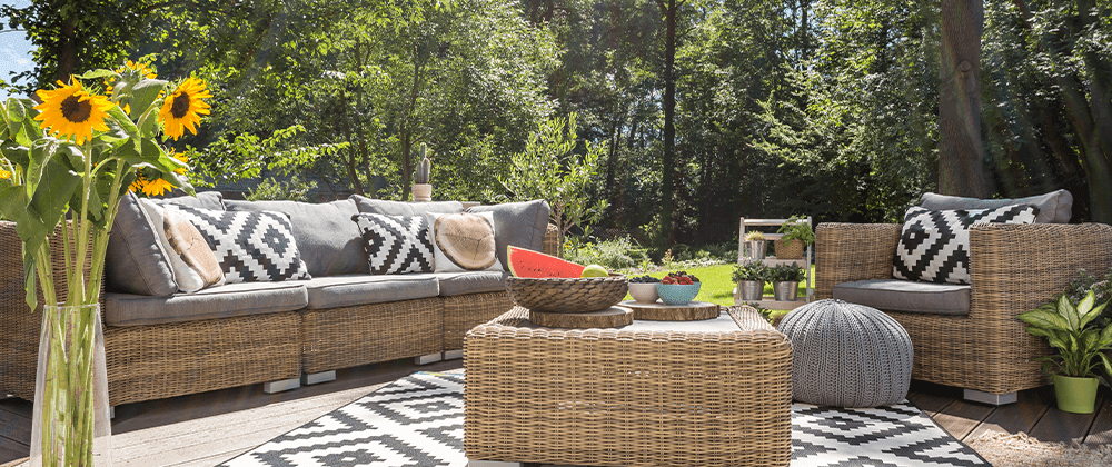 bold patterened accents to suit backyard design